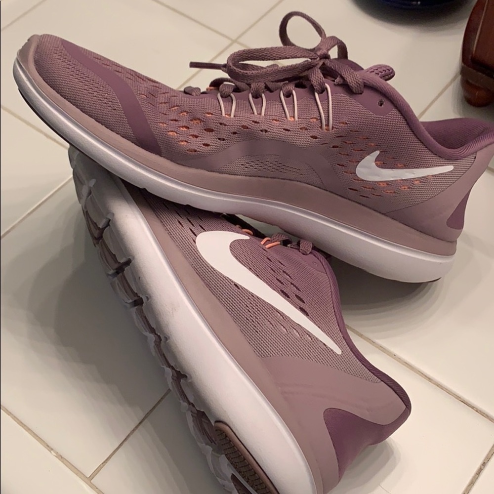 Women’s Nike Runners